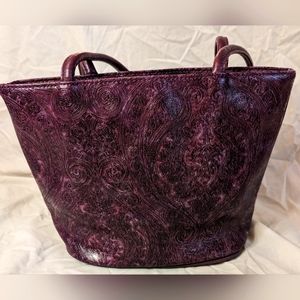 Bueno Textured Shoulder Bag